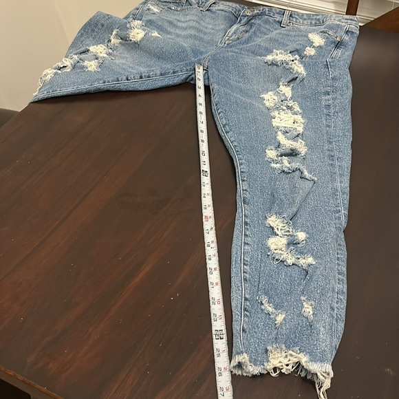 Torrid High Rise Distressed Straight Leg Jeans Size 16R - Picture 4 of 11